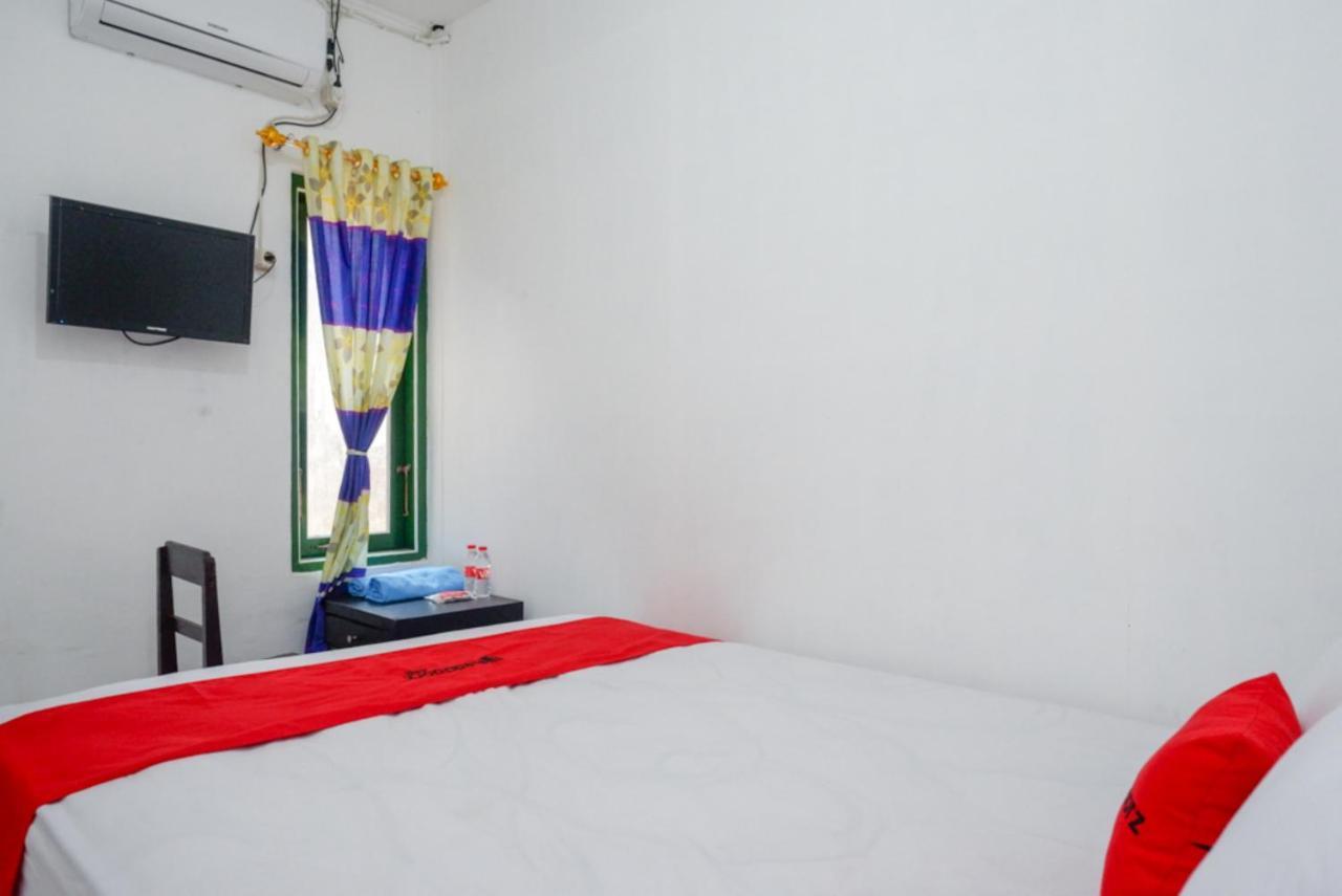 Reddoorz Syariah @ Ndalem Kembang Sore Jogyakarta Zewnętrze zdjęcie