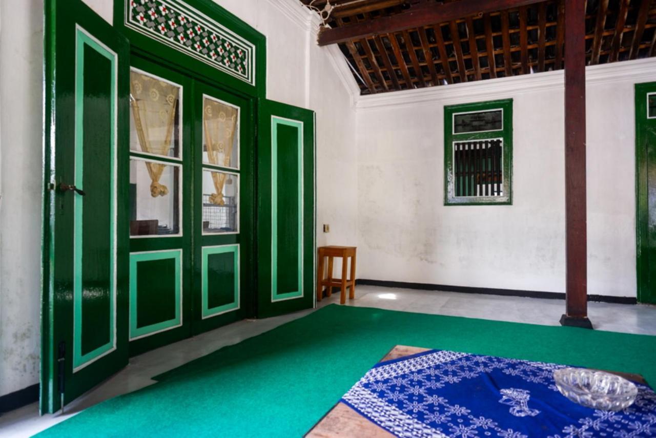 Reddoorz Syariah @ Ndalem Kembang Sore Jogyakarta Zewnętrze zdjęcie