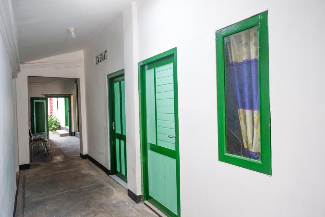 Reddoorz Syariah @ Ndalem Kembang Sore Jogyakarta Zewnętrze zdjęcie